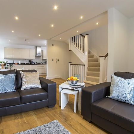 Finchley Central Luxury 3 Bed Triplex Loft Style Apartment Hendon Esterno foto
