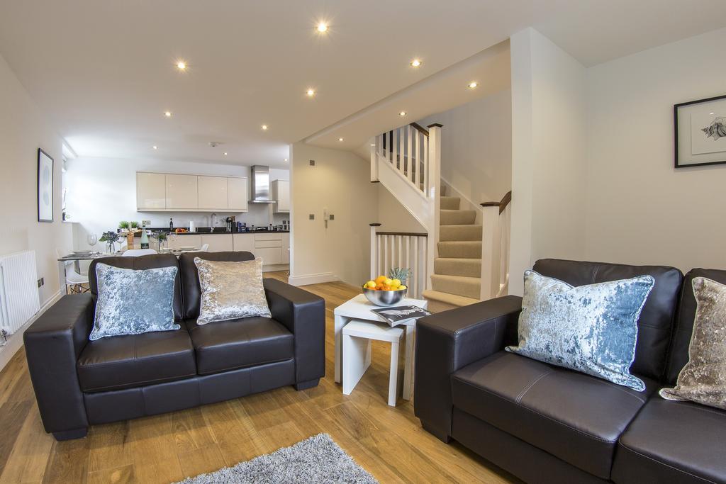 Finchley Central Luxury 3 Bed Triplex Loft Style Apartment Hendon Esterno foto